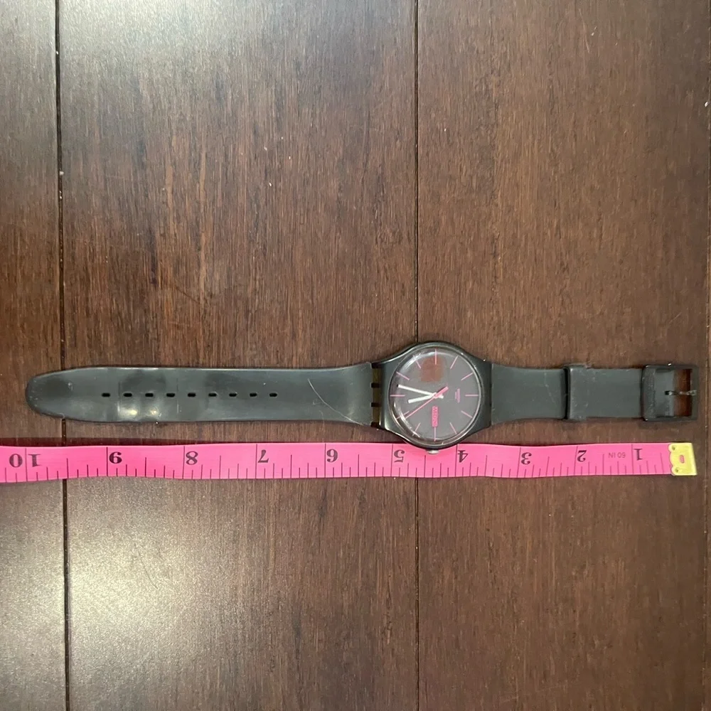 Black and Pink women’s swatch Watch guc